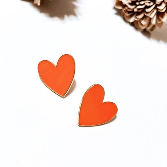 Heart  stud  earrings  M116 - Picture 1 of 5